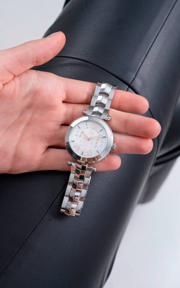 GUESS COLLECTION WATCH ILLUSION QUARTZ MULTI-FUNCTION SILVER STAINLESS STEEL BRACELET