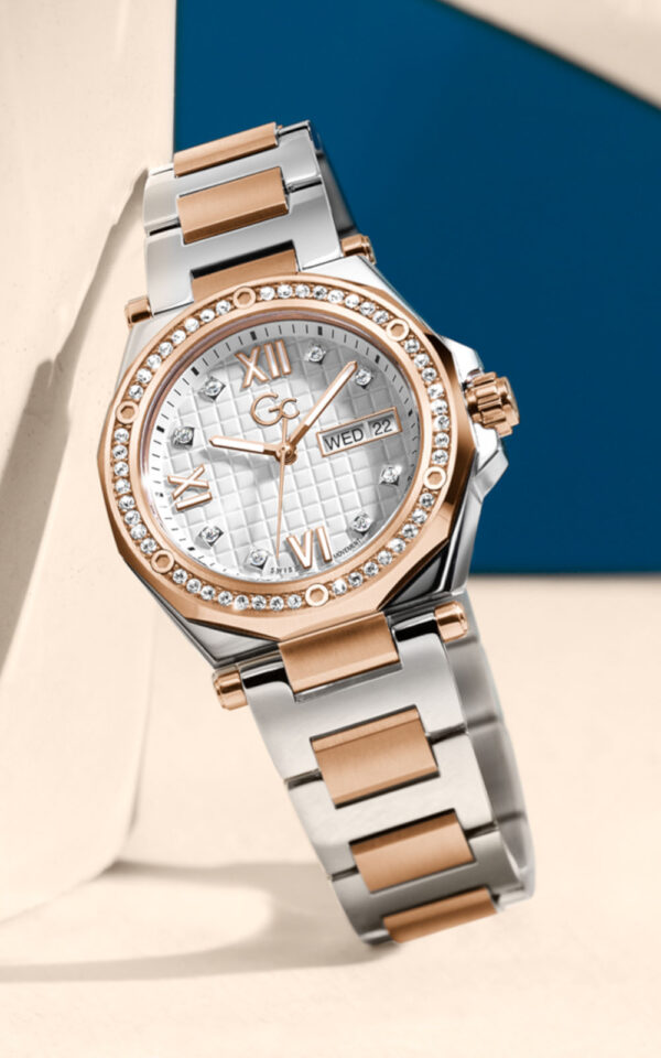 GUESS COLLECTION LEGACY LADY TWO TONE STAINLESS STEEL BRACELET
