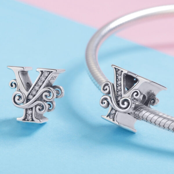 ΑΣΗΜΕΝΙΟ CHARM (925) Y calligraph