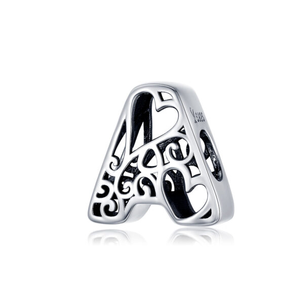 ΑΣΗΜΕΝΙΟ CHARM (925) Letter A with hearts carved