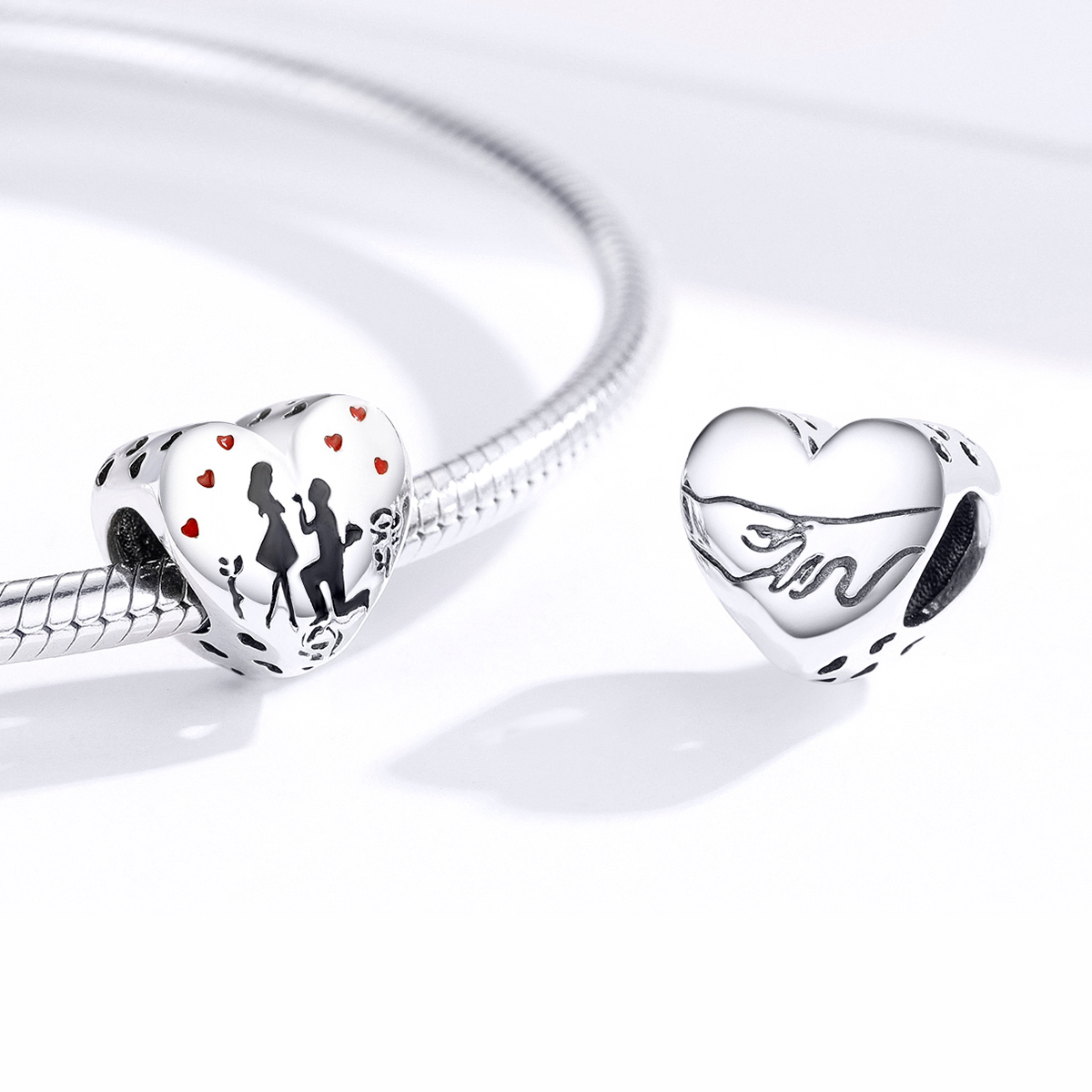 ΑΣΗΜΕΝΙΟ CHARM (925) Couple proposing - Image 2
